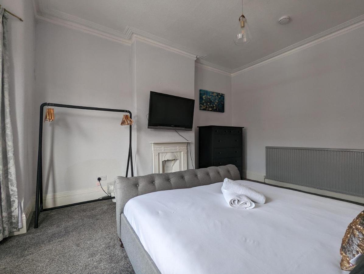 Holiday home Hollybank House Manchester